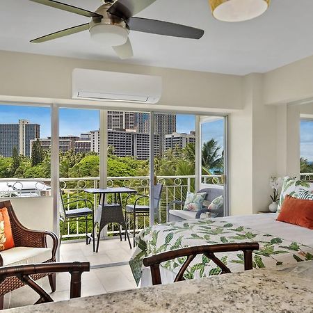 Waikiki Shore 515 Beachfront & Upgrade Apartment Honolulu Exterior foto